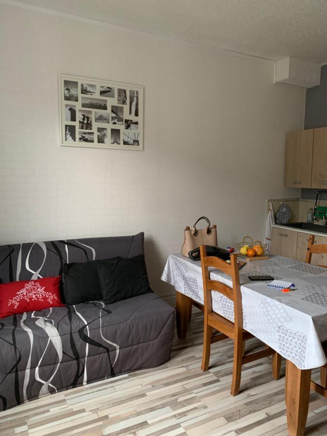 Appartement lumineux N°6 Le Val D'or - 4 personnes - 1 chambre avec petit balcon La Bourboule Extérieur photo
