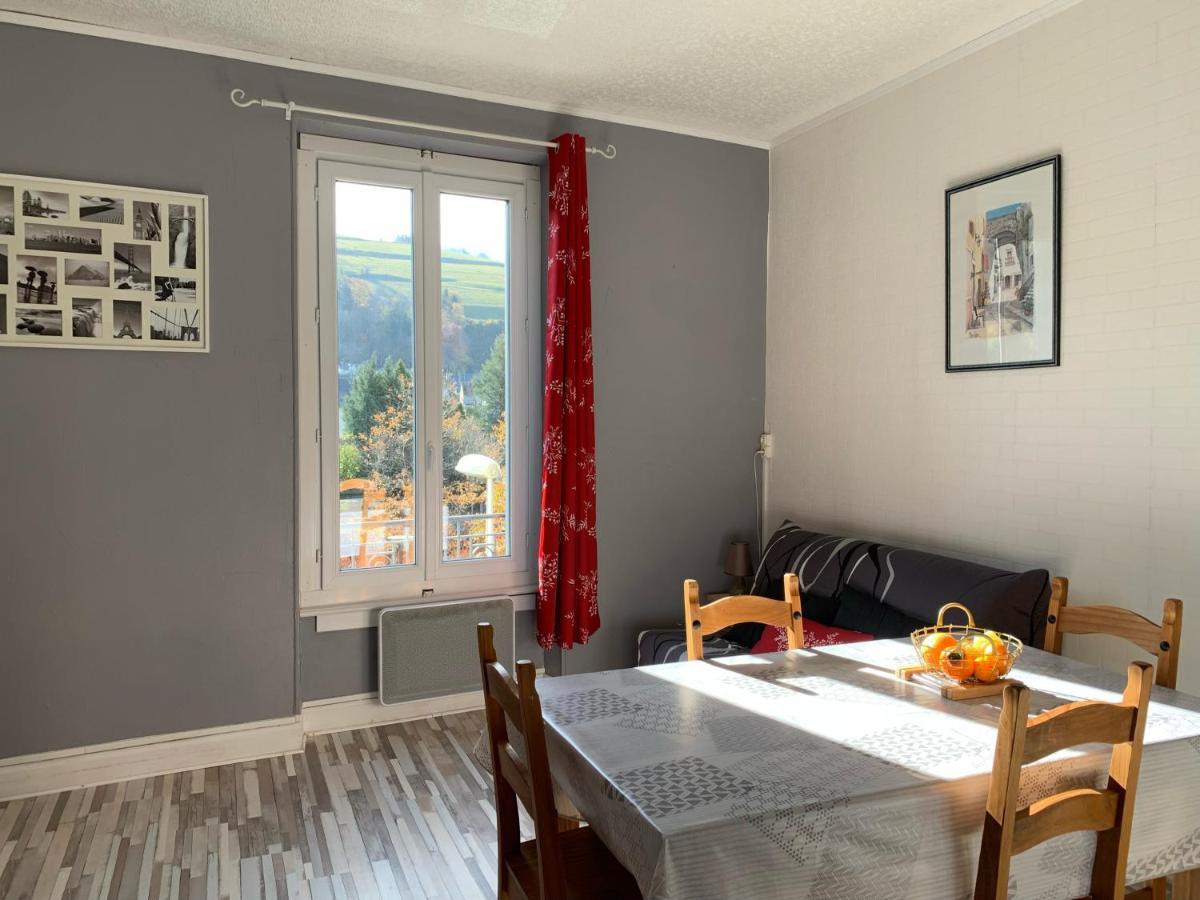 Appartement lumineux N°6 Le Val D'or - 4 personnes - 1 chambre avec petit balcon La Bourboule Extérieur photo
