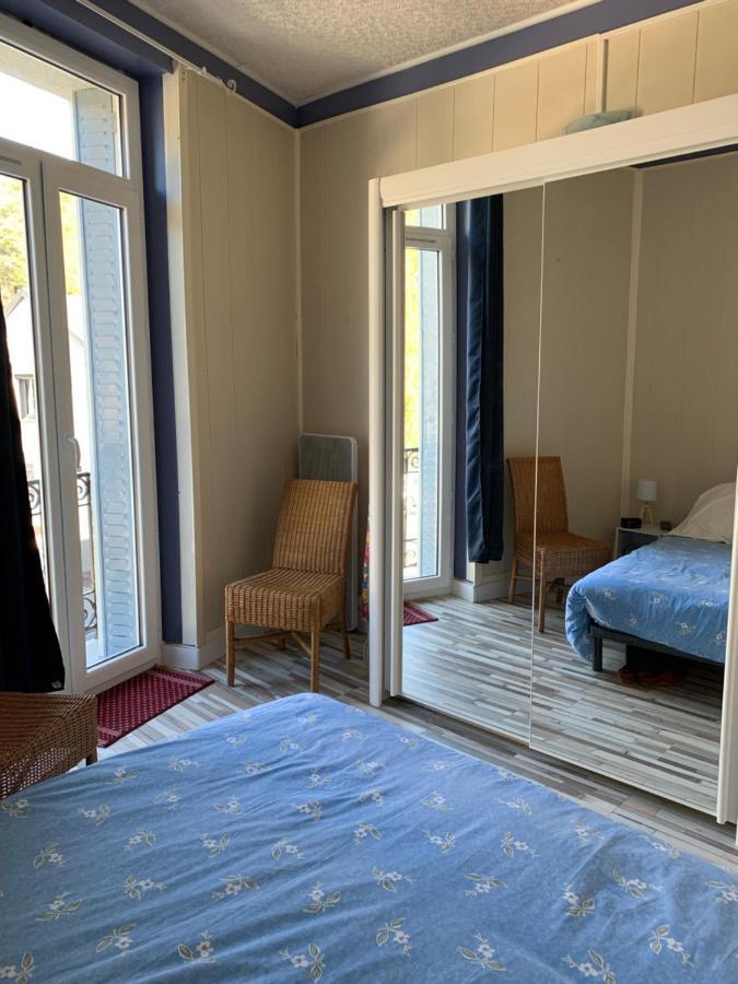 Appartement lumineux N°6 Le Val D'or - 4 personnes - 1 chambre avec petit balcon La Bourboule Extérieur photo